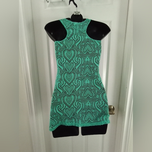🥰XHILARATION crochet tank top🥰 - Picture 2 of 3